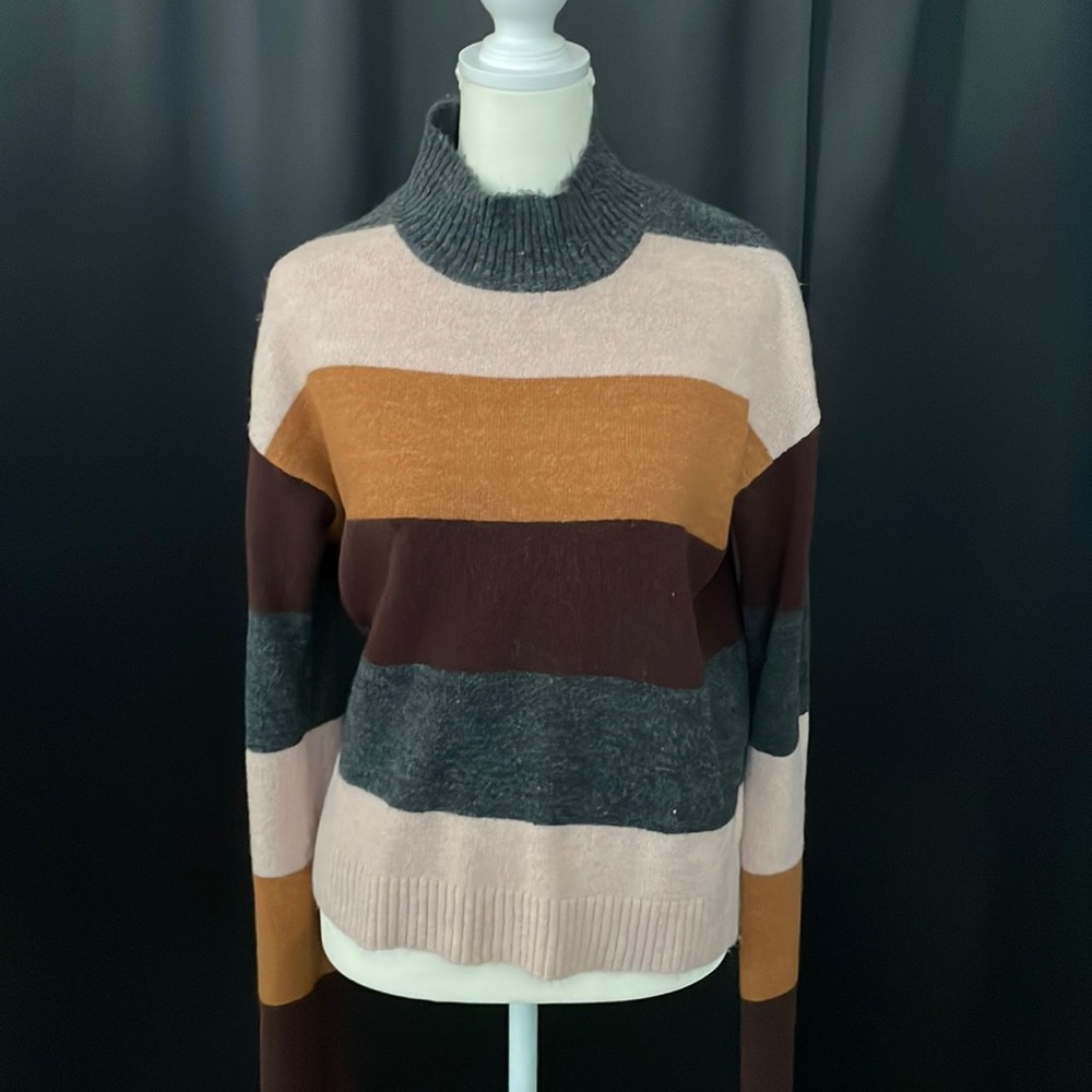 COPY - Express mock neck sweater